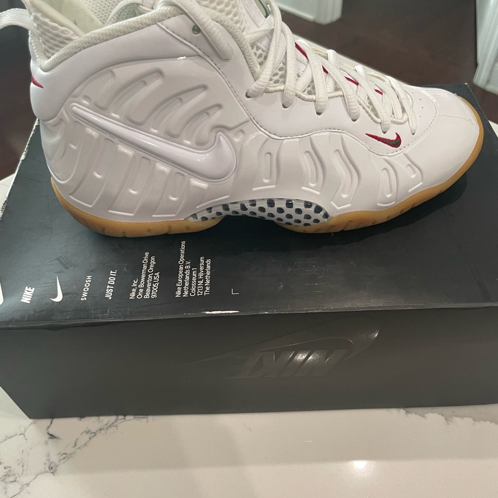 Nike little Posite pro
